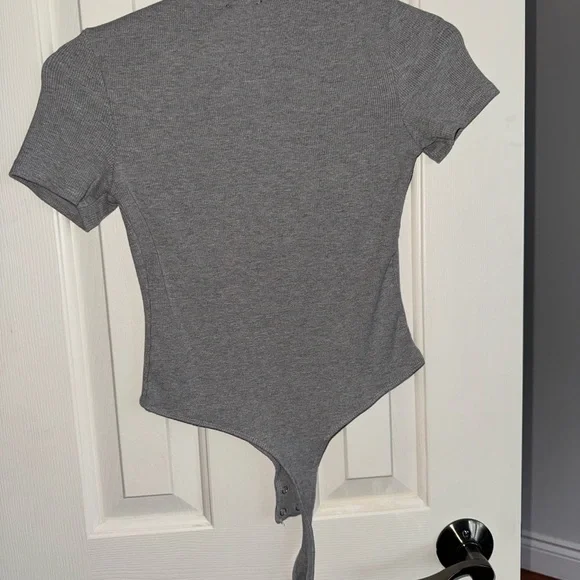 Dynamite Gray Ribbed Bodysuit - Picture 3 of 3